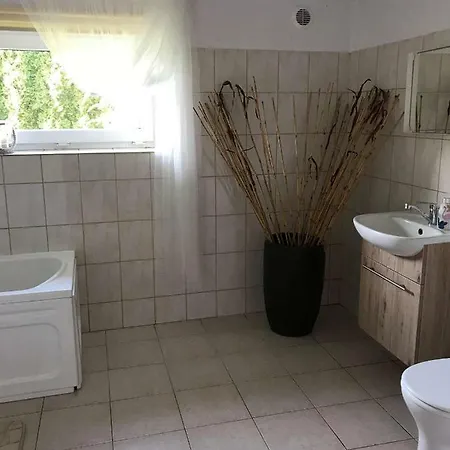 Przytulne Mieszkanie W Urokliwej Okolicy Apartment