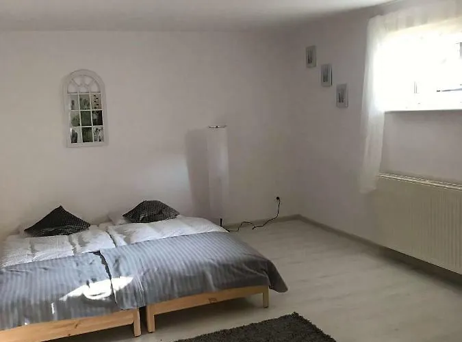 Przytulne Mieszkanie W Urokliwej Okolicy *